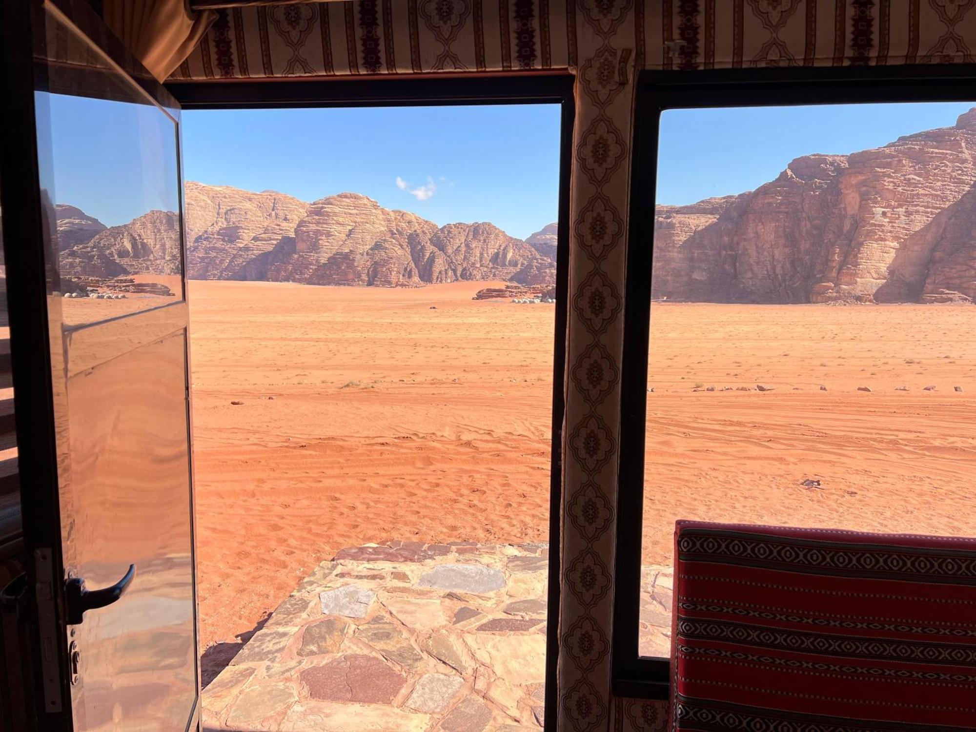 와디럼 Milky Way Bedouin Camp 빌라 외부 사진